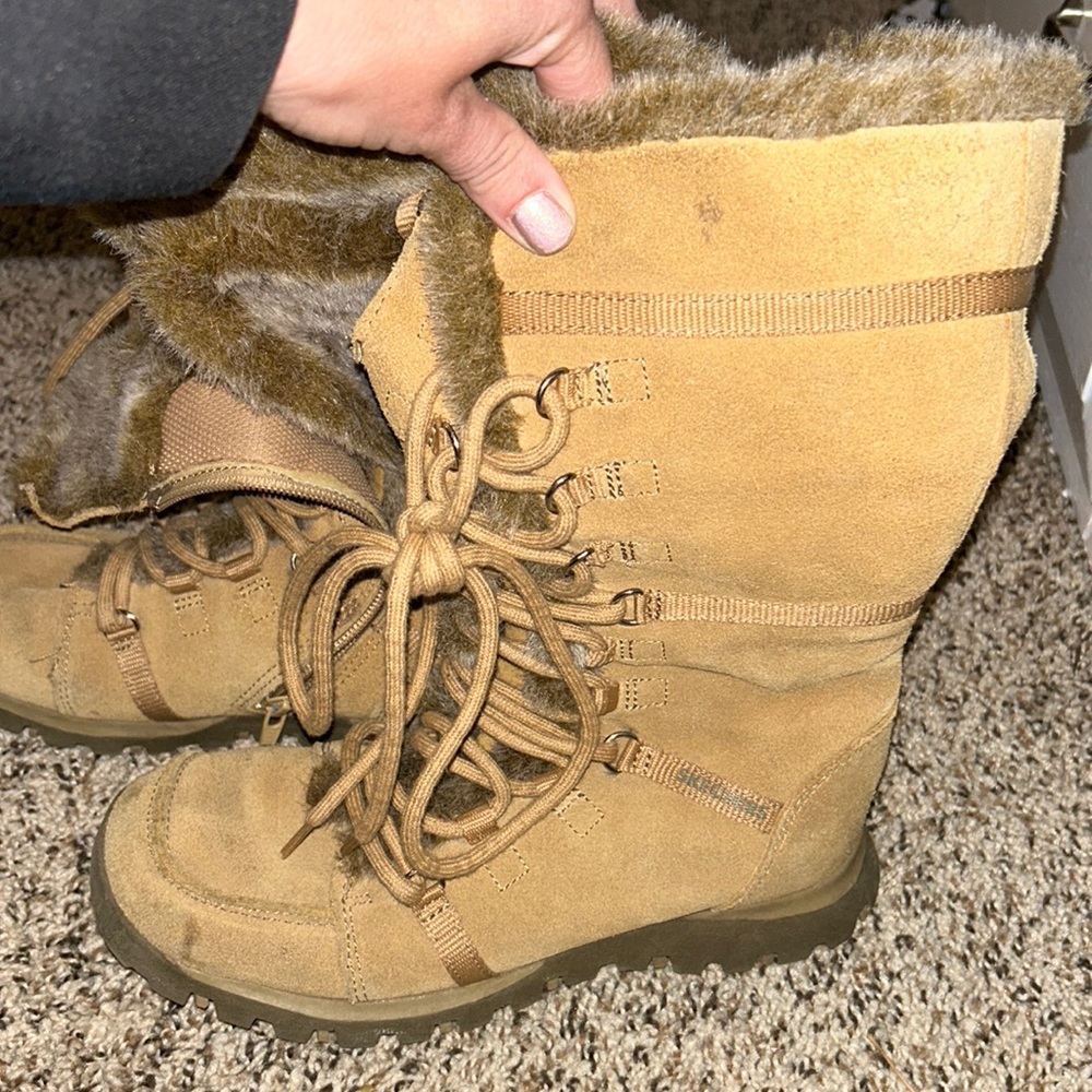 Women’s size 6.5 sketchers